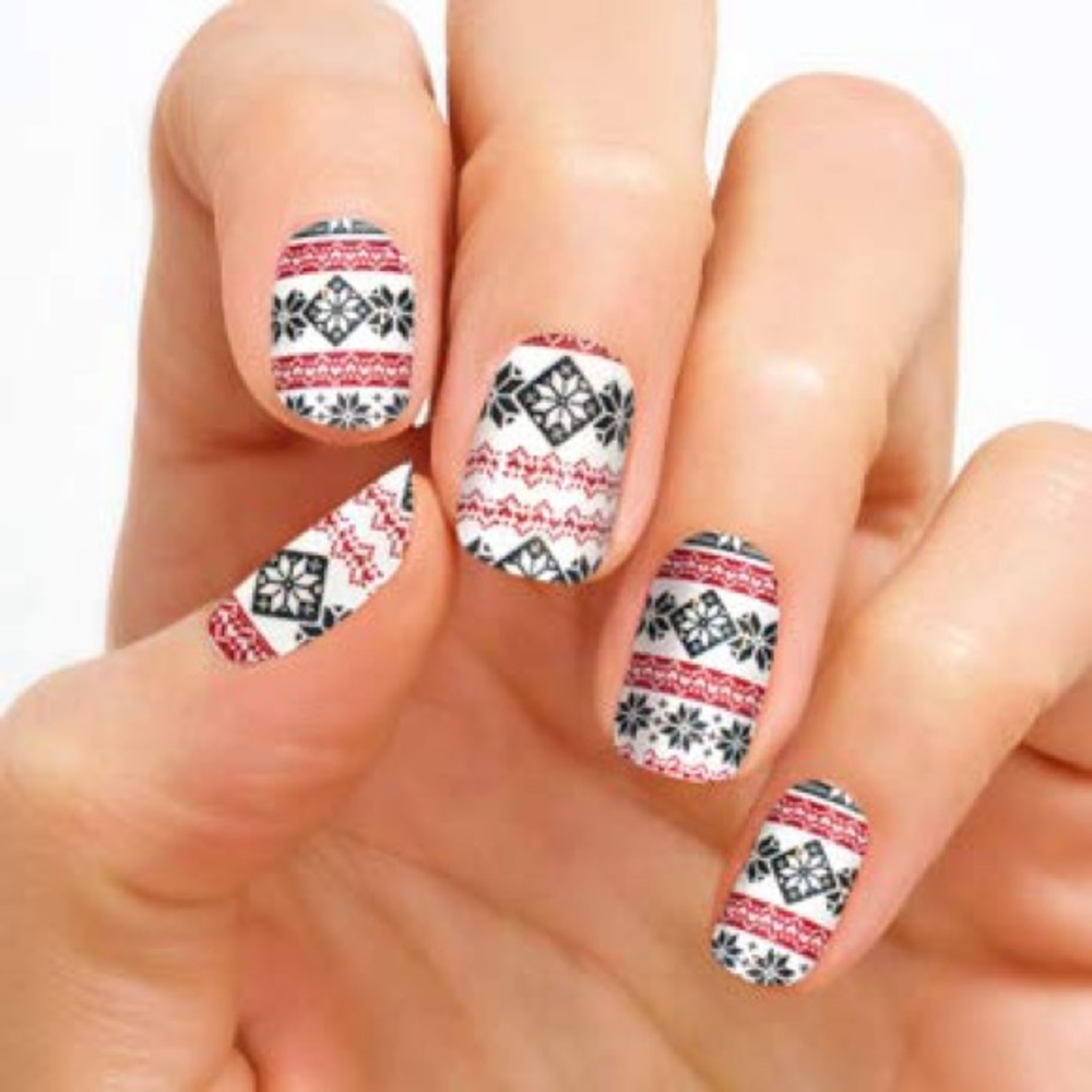 Color Street Fleece Navidad Nail Strip